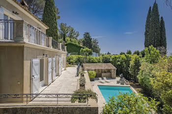 villa à Mougins (06)