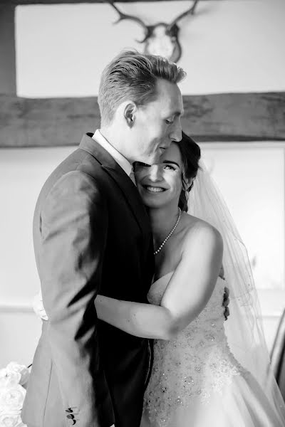 Wedding photographer Sue Lloyd (suelloydphoto). Photo of 1 June 2019