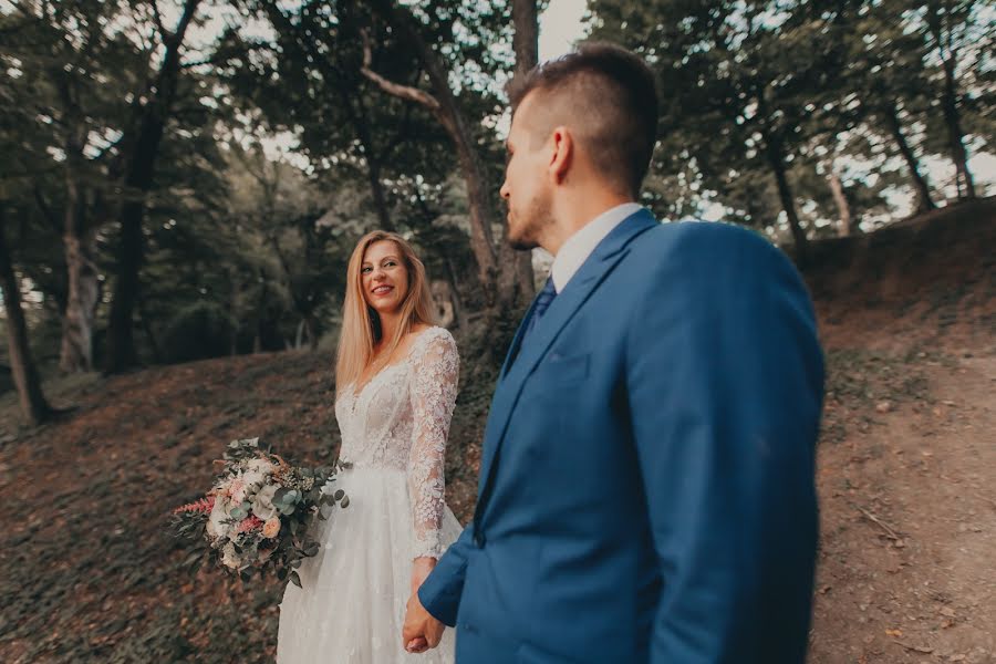 Photographe de mariage Vlado Tvardzík (vladotvardzik). Photo du 22 novembre 2021