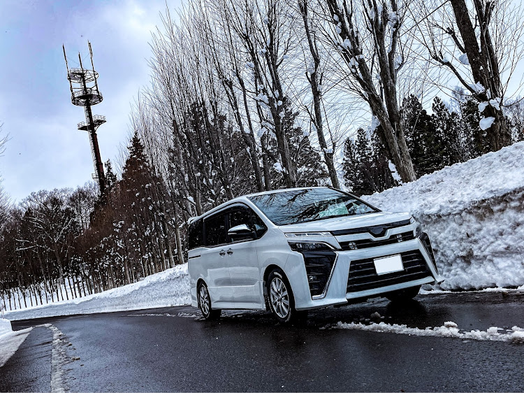 ヴォクシーの過去pic・青森県ユーザー・PickUpCarsで会いましょう・2021ベストショット・2月にエントリーに関するカスタム事例の投稿画像1枚目