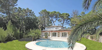 villa à Roquefort-les-Pins (06)