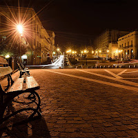 La solitudine delle panchine vuote di 