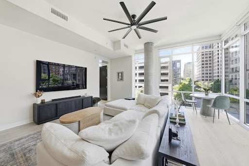 Buy this luxury apartment / penthouse in Reston (United States)