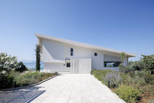Maison avec piscine en bord de mer 2