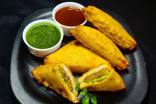 BREAD PAKODA With SABJI