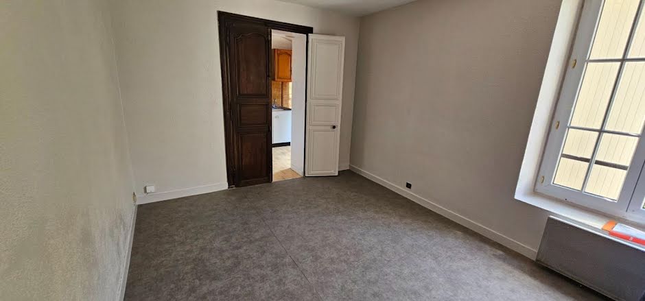 Location  appartement 1 pièce 20 m² à Poitiers (86000), 420 €