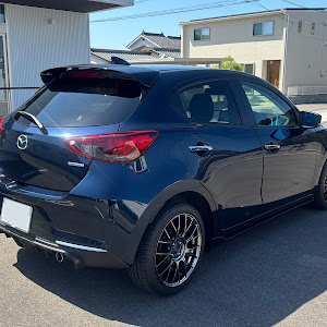 MAZDA2 DJLFS