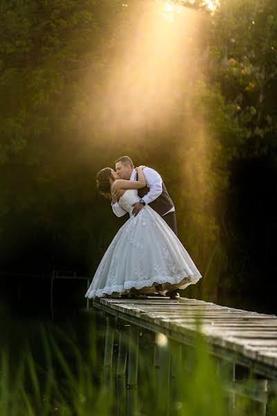 Fotografo di matrimoni Tóth Gusztáv (tothgusztav). Foto del 18 gennaio