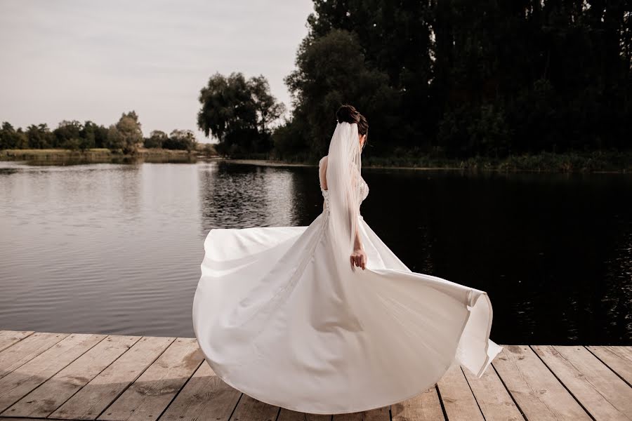 Photographe de mariage Lesya Prodanik (lesyaprodanyk). Photo du 16 octobre 2019