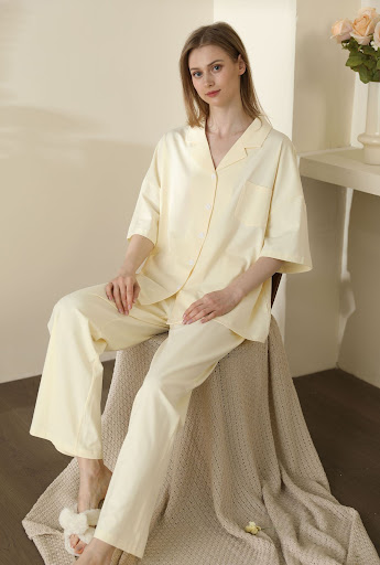 Title 15, Womens short-sleeved solid color pajamas, cott...