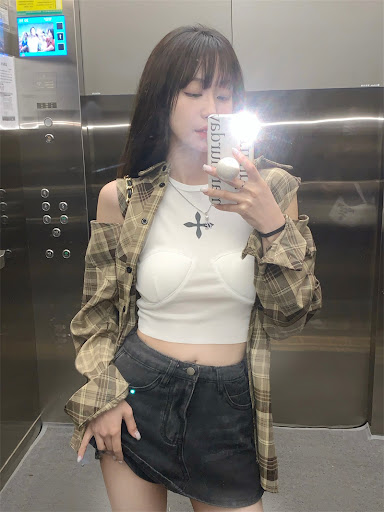 Title 1, Womens Retro Off Shoulder Plaid Shirt