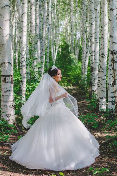 Photographe de mariage Esbol Kalamkhanov (eskokalamhanov). Photo du 2 mars 2017