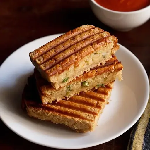 Aloo Pyaz Grilled Sandwich