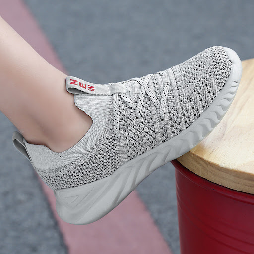 Title 3, Lichtgewicht, ademende casual schoenen met mesh...