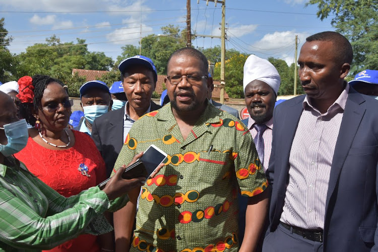 Ushindi Kenya officials led by chairman Lee Karuri speaking to the press in Thika on Tuesday.