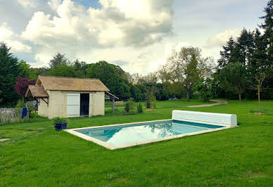 House with pool and terrace 2