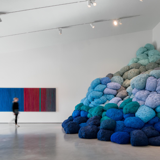 Sheila Hicks