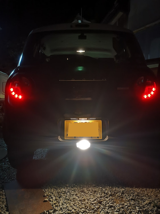 C5-akiさんが投稿したラパンモード・ナンバー灯LED化・バックランプLED化に関するカスタム事例の投稿画像1枚目