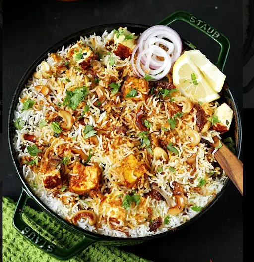 Muradabadi Chicken Biryani (Full 6 Pcs) From Mum's Kitchen."