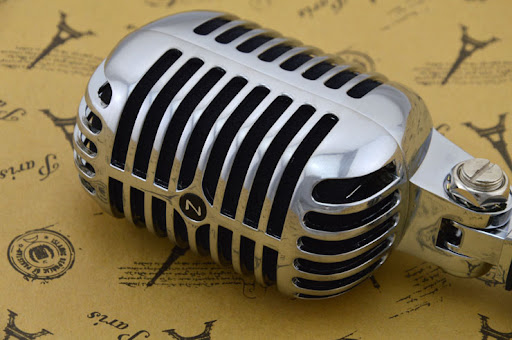 Title 4, Rocking Retro Microphone Z6 KTV Karaoke Classic...