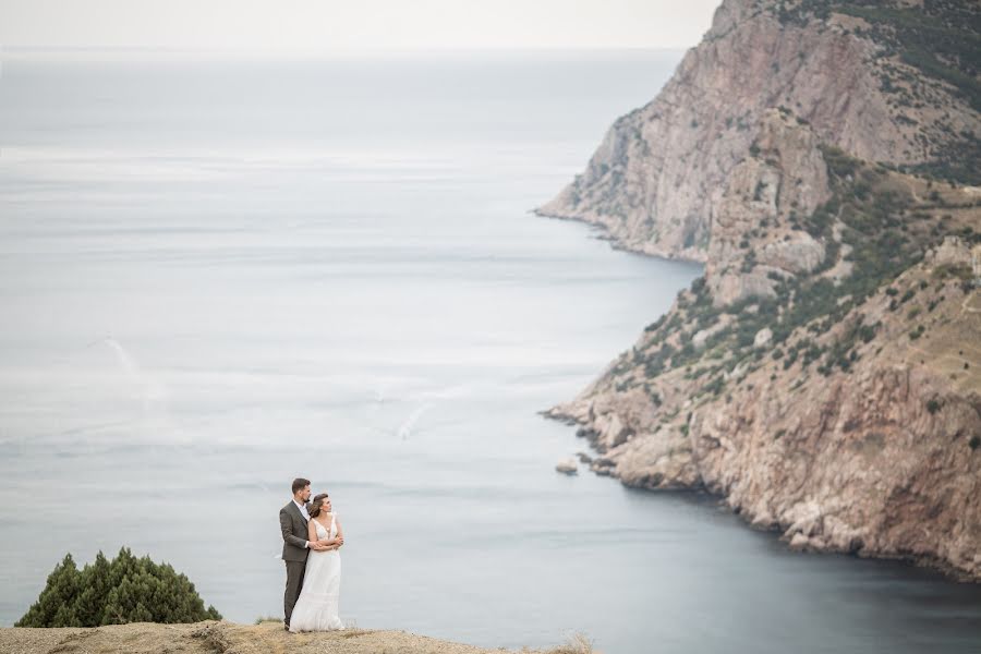 Wedding photographer Anton Strizh (strizh). Photo of 14 November 2019