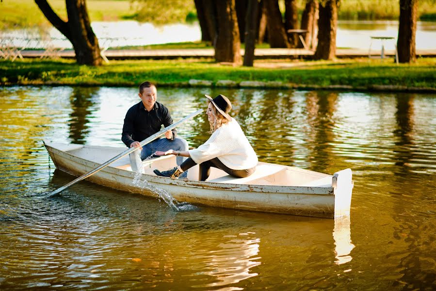 Wedding photographer Ekaterina Manaenkova (lapick87). Photo of 25 September 2017