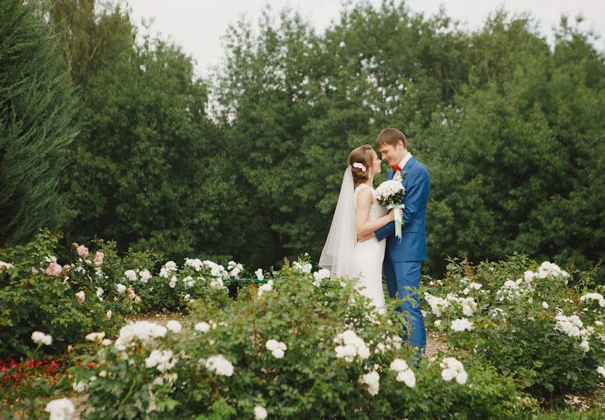 Wedding photographer Ekaterina Ikramova (katyaikramova). Photo of 24 August 2016