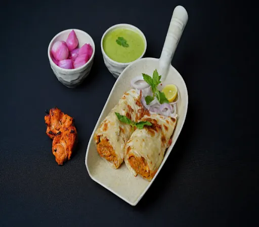 Chicken Tikka Sharabian Da Parantha Roll