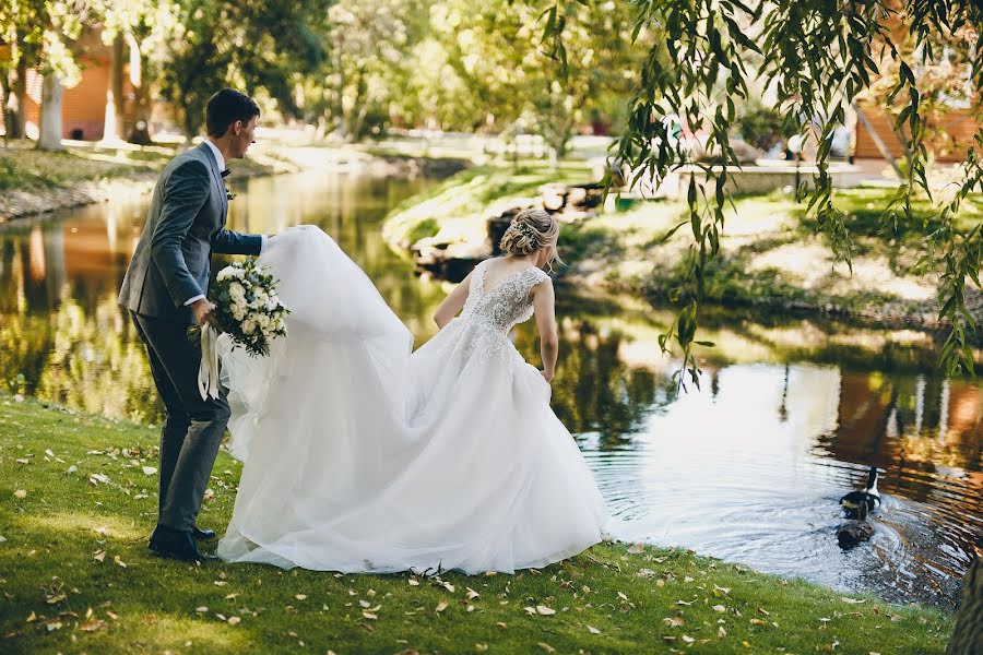 Wedding photographer Anton Nikulin (antonikulin). Photo of 30 November 2018