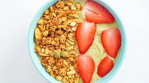 Avocado Berry Smoothie Bowl