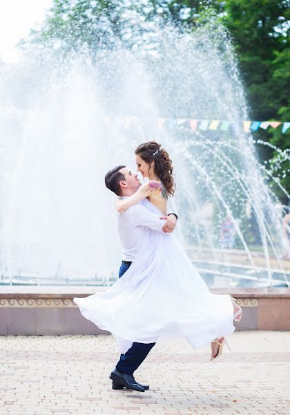 Fotografo di matrimoni Golovnya Lyudmila (kolesnikova2503). Foto del 11 luglio 2017