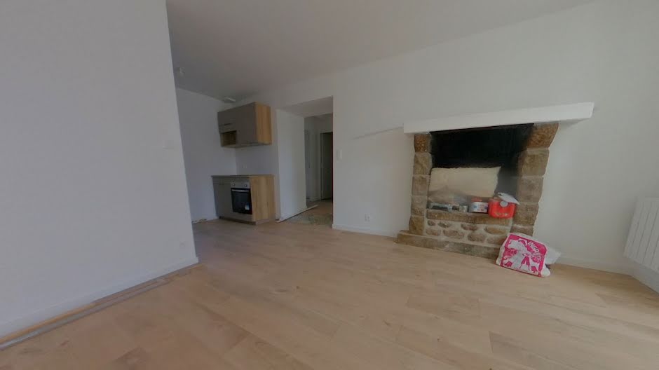 Location  appartement 4 pièces 72 m² à Romazy (35490), 580 €