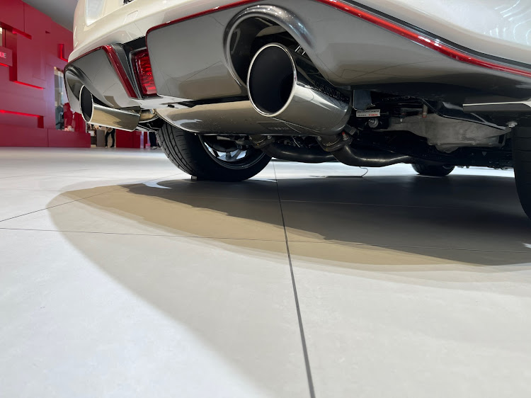 ★☆ぬまっち☆★さんが投稿した日産本社ギャラリー・日産・フェアレディZ・NISMO・展示車に関するカスタム事例の投稿画像5枚目