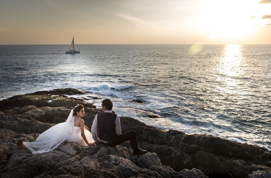 Fotógrafo de casamento Narong Rattanaya (narongrattanaya). Foto de 26 de setembro 2019