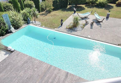 House with pool and terrace 4