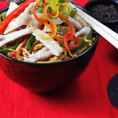 Chicken Chili Garlic Noodles (Serves 1-2)