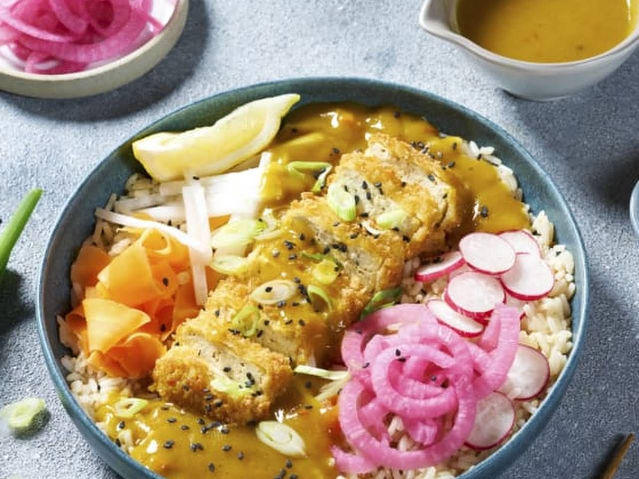 Bento bowl with sesame tofu - Lazy Cat Kitchen