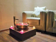 White N Bright Spa & Salon photo 5