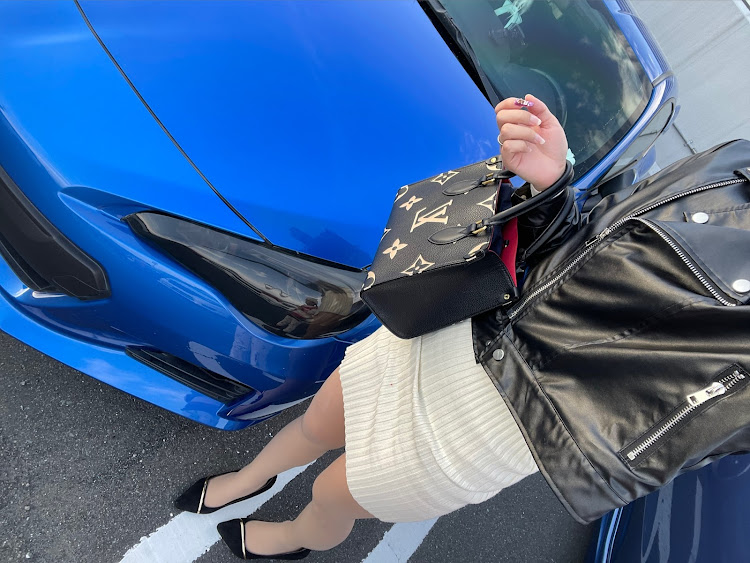 BRZの9月も終わりますね・ドライブ・BRZ・ZC6・ガールズオーナーに関するカスタム事例の投稿画像1枚目