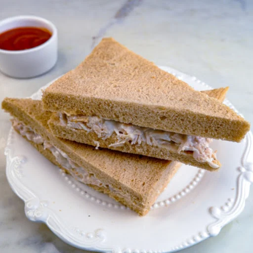 Shredded Chicken Cold Sandwich (Brown Bread)