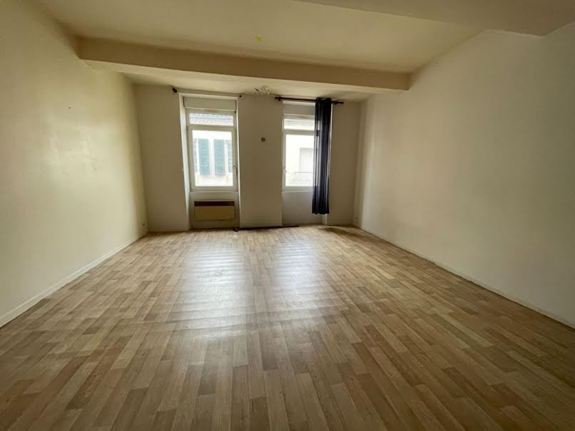 Vente appartement 3 pièces 115 m² à Aire-sur-l'Adour (40800), 98 100 €