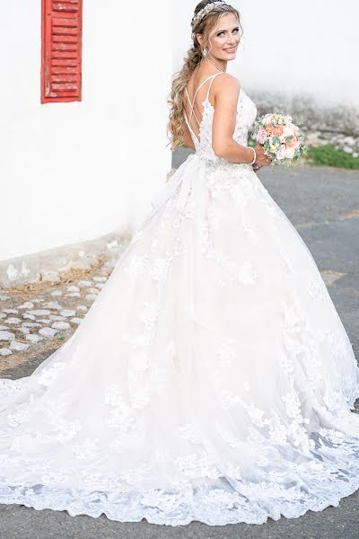 Fotografo di matrimoni Imre Varró (varroimre). Foto del 18 aprile 2023