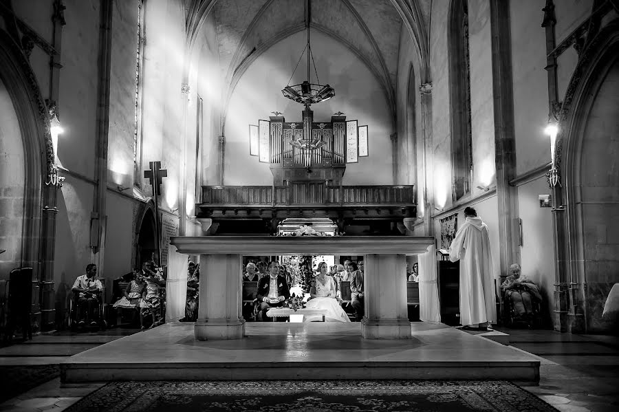 Fotografo di matrimoni Eric Mary (regardinterieur). Foto del 18 agosto 2017