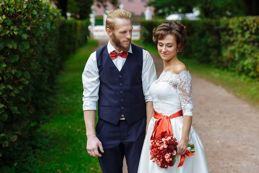 Wedding photographer Viktor Lyubineckiy (viktorlove). Photo of 12 September 2017