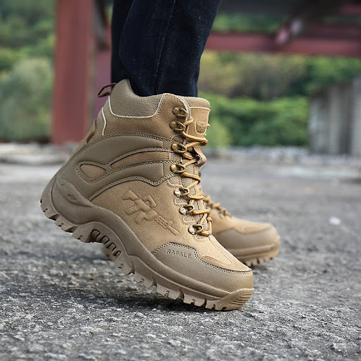 Title 1, Large Size High Top Outdoor Combat Boots for ca...