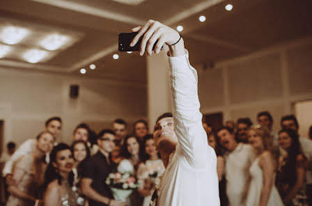 Fotógrafo de casamento Oleg Svetlov (svetlove). Foto de 11 de dezembro 2017