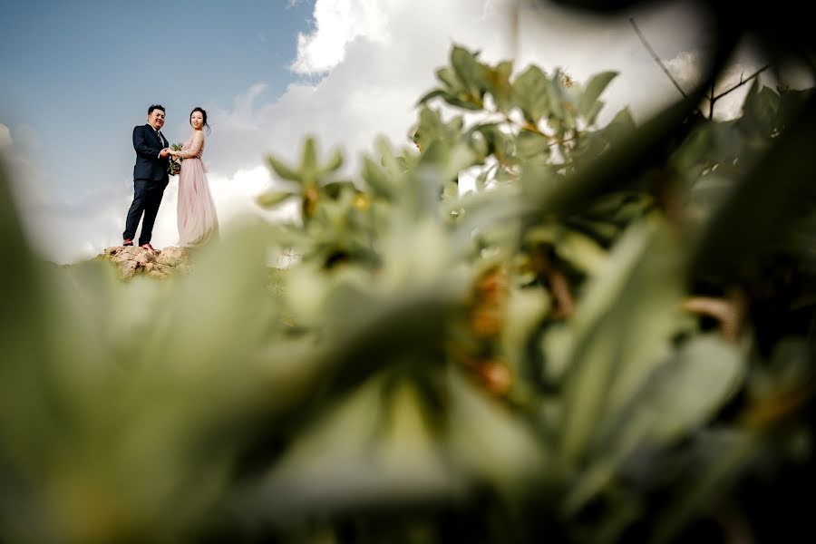 Fotógrafo de casamento Quy Nguyen (quynguyen2003). Foto de 28 de março 2019