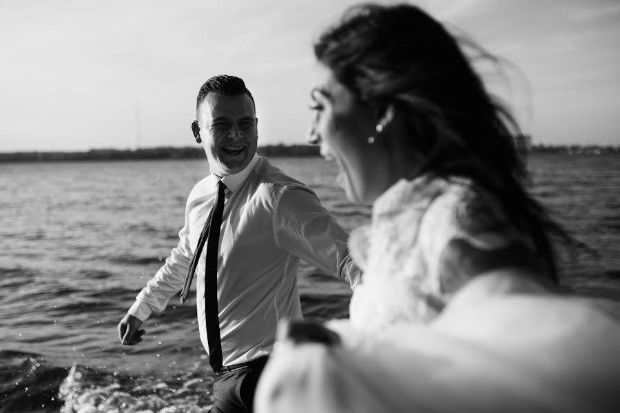 Fotógrafo de casamento Elena Bogdanova (bogdan). Foto de 6 de outubro 2017