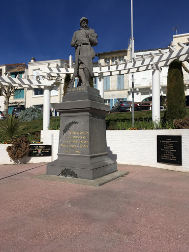 Monument Aux Morts De Saint Georges