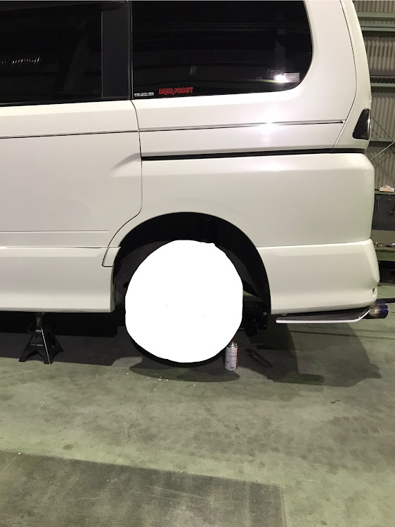 セレナの関西弍伍保存會・Daiya Forest・花魁Racing・爪切り・ホイール取り付けに関するカスタム事例の投稿画像3枚目